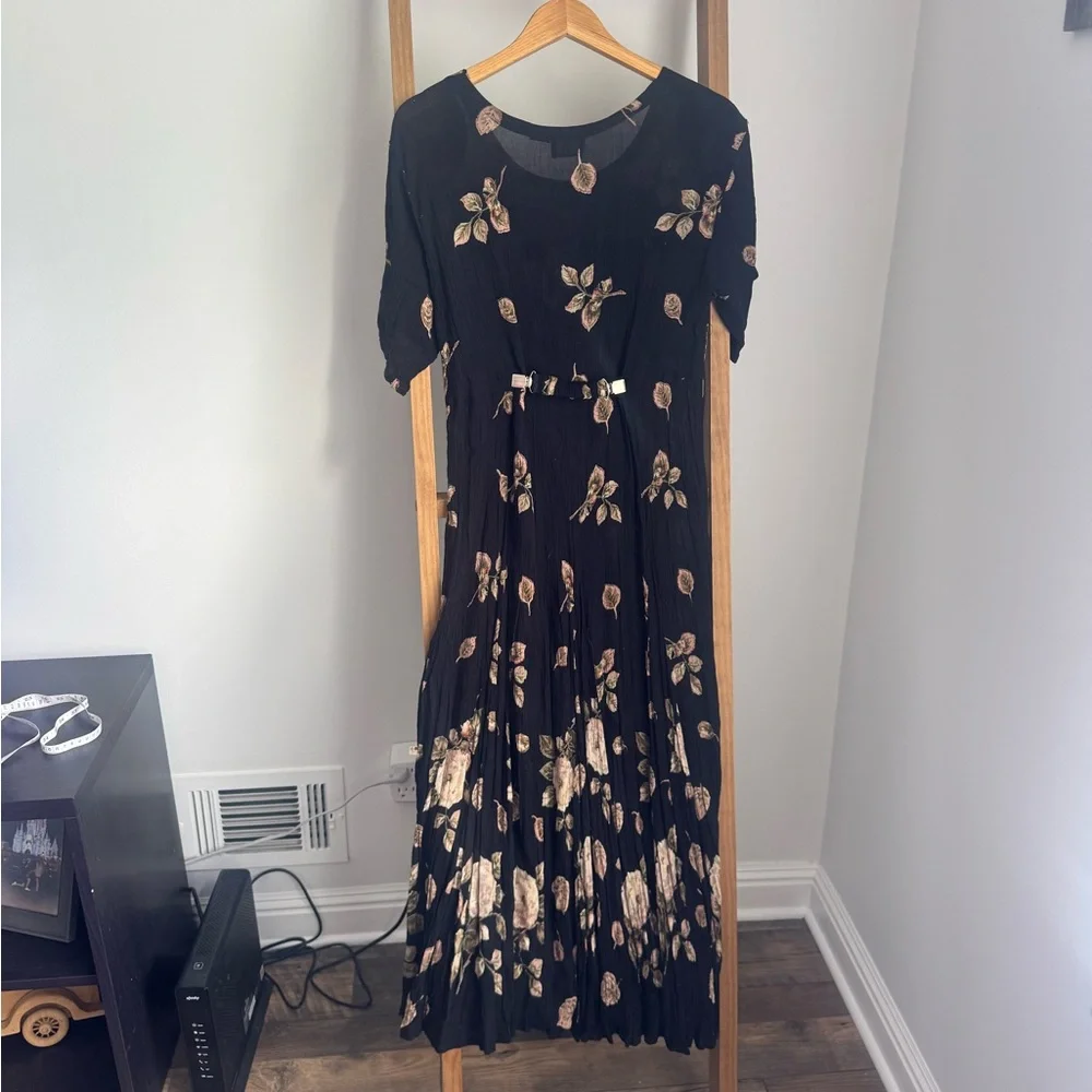 STARINA VINTAGE | Small Floral Black Dress Belted - Picture 3 of 9